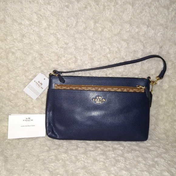 *SOLD* Coach Crossgrain Leather Pop Pouch (F65807) - Picture 2 of 7